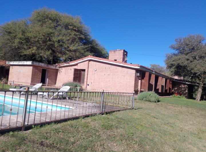 Casa · 330m² · 3 Ambientes