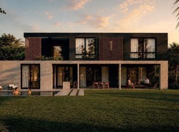 Casa · 293m² · 6 Ambientes · 2 Cocheras · Casa en Venta en Pebble Beach, Pilar Golf, Pilar, G. B. a Zona Norte