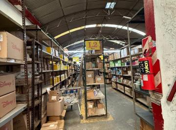 Depósito de 5 ambientes, Lomas de Zamora · Casa Mas 3 Depositos