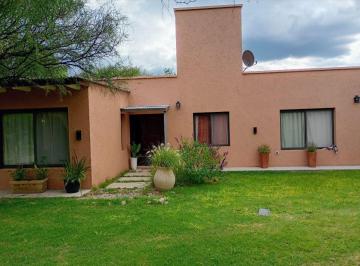 Casa de 4 ambientes, San Javier · Casa a La Venta en San Javier, a m del Ingreso Al Barrio San Onofre.