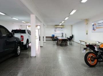 Oficina comercial · 457m² · Propiedad con Multiples Salones y Oficinas