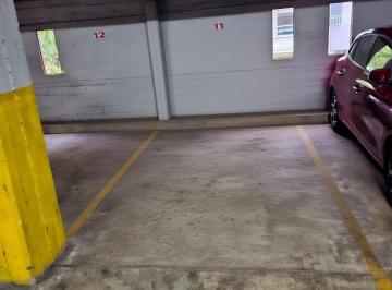 Garage · 13m² · Cochera en Urquiza R