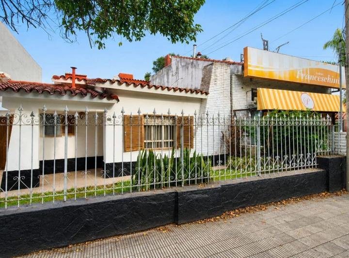 Casa · 183m² · 5 Ambientes · 2 Cocheras