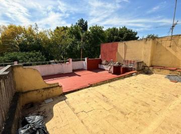 Casa · 180m² · 5 Ambientes · Casa 6 Ambientes a Reciclar, Villa Luro