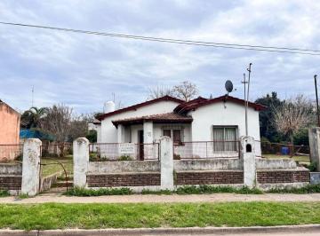 Casa de 4 ambientes, Campana · Casa Sobre 2 Lotes Comerciales en Centro Los Cardales, a m de Av San Martín