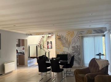 Casa de 5 ambientes, Rodeo de la Cruz · Casa en Alquiler Cortaderas Coutry