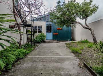 Casa · 150m² · 5 Ambientes · 1 Cochera · Casa Reciclada a Nuevo + Local Independiente y Jardín en Béccar