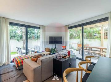 Departamento · 80m² · 4 Ambientes · 1 Cochera · Se Vende Apartamento de 2 Dorm. en Carrasco