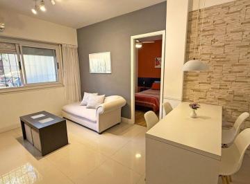 Departamento · 47m² · 3 Ambientes · 3 Amb. Flores, Fte. P. b. Luz, Divino, Bajas Expensas