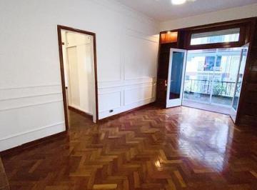 Departamento · 80m² · 4 Ambientes · Departamento en Venta o Alquiler - San Nicolas - Amplio y Luminoso