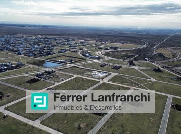 Terreno · 360m² · Lote en Venta Docta Av 2 360 m² Apto Duplex
