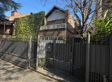 Casa de 6 ambientes, Lomas de Zamora · Hermosa Casa en Banfield Oeste.