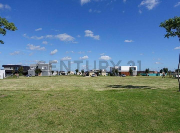 Terreno · 654m²