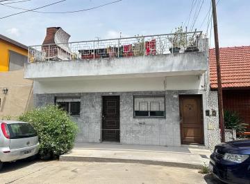 PH · 70m² · 3 Ambientes · PH 3 Ambientes Al Frente Entrada Independiente en Pb