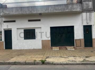 Casa · 150m² · 4 Ambientes · 1 Cochera · Casa en Venta en Villa Maipu