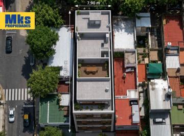 Terreno · 198m² · Venta en Block. 3 PH + Local. Ideal Para Desarrollo Sobre Av.