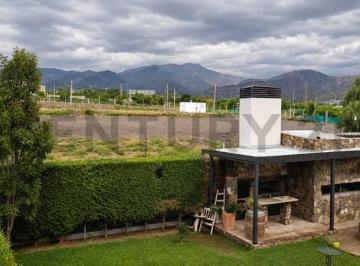 Casa · 186m² · 6 Ambientes · Casa en Venta - Alta Mendoza, El Challao, Las Heras