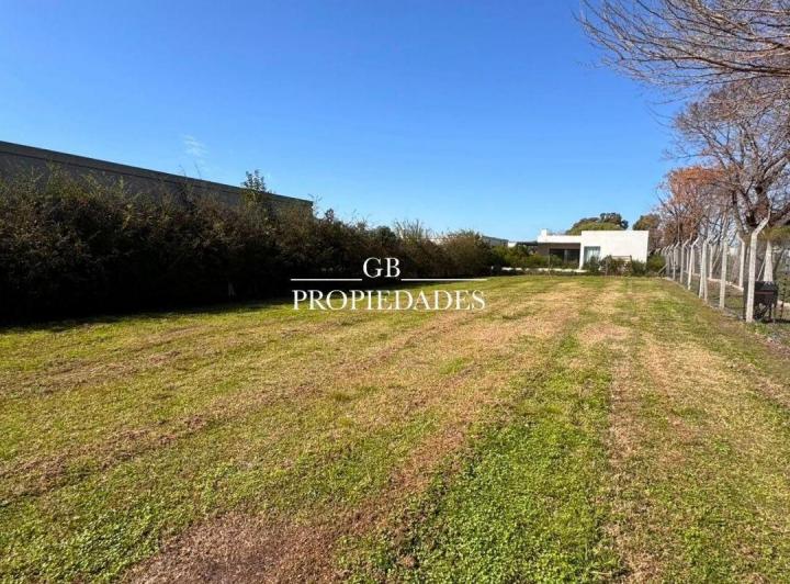 Terreno · 544m²