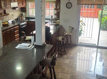 Casa · 400m² · 5 Ambientes · 2 Cocheras · Casa Chalet en Venta en Prima Caballito, Caballito, Capital Federal