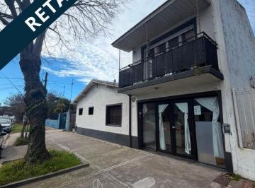 Hotel · 475m² · 12 Ambientes · 2 Cocheras · Hotel 11 Habitaciones C/baño