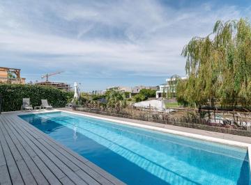 Casa · 379m² · 4 Ambientes · 3 Cocheras · Espectacular Casa en Venta con Amarra en El Yacht Nordelta - Av de La Riviera 500 - Tigre