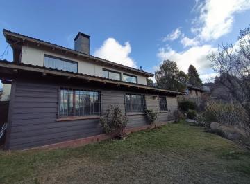 Casa · 200m² · 4 Ambientes · 2 Cocheras · Casa en Jardin Botanico - Bajada del Parana Al 200