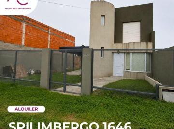 Casa de 3 ambientes, Bahía Blanca · Casa en Alquiler! en Calle Spilimbergo 1646