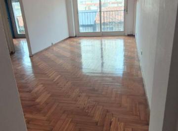 Departamento de 3 ambientes, Vicente López · Semipiso de 3 Ambientes con Balcón Al Frente – Florida, a m de Av Maipú