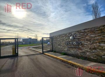 Terreno · 962m² · Vende Terreno en Barrio Privado Cinco Saltos