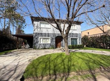 Casa · 280m² · 5 Ambientes · 1 Cochera · Casa en Alquiler en Sausalito, Pilar, G. B. a. Zona Norte