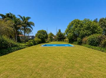 Casa · 160m² · 4 Ambientes · 2 Cocheras · Casa 4 Amb Venta Las Praderas Luján Jardín Pileta