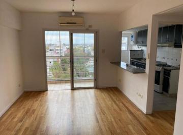 Departamento de 2 ambientes, Morón · Alquiler Semipiso con Cochera en Morón Centro