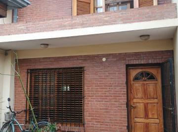 GEP-GEP-1821_2 · Triplex 4 Ambientes con Playroom y Cochera, 4 Cuadras Plaza S. Justo.