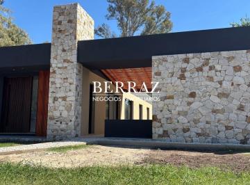 Casa · 155m² · 4 Ambientes · 2 Cocheras · Casa en Venta en Santa Clara, Manzanares, Pilar