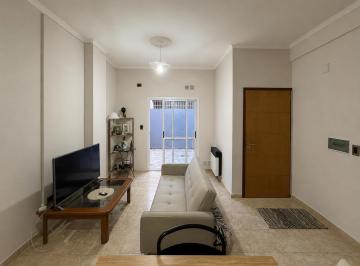 Departamento · 50m² · 2 Ambientes · Departamento de 1 Dormitorio con Patio | Planta Baja