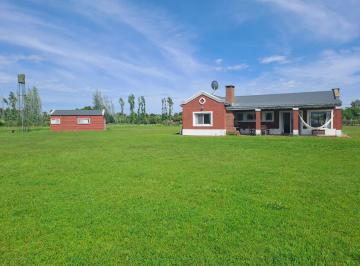 Casa · 180ha · 4 Ambientes · 4 Cocheras · Las Vizcachas Venta Casa de Campo 3 Ha