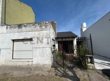 Casa · 181m² · 5 Ambientes · 1 Cochera · Casa 5 Ambientes con Unidad Independiente y Cochera Para Dos Autos
