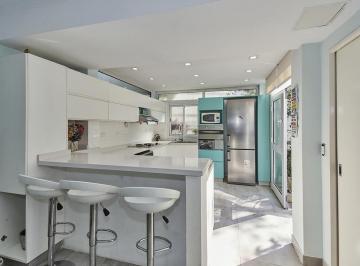 Barra desayunadora · Venta Departamento 3 Ambientes con Cochera en Complejo con Amenities | Florida