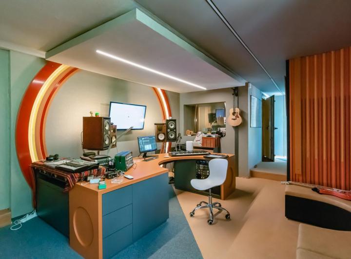 Casa · 272m² · 6 Ambientes · 1 Cochera