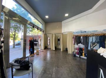 Local comercial · 31m² · Local en Venta Villa Ballester Excelente