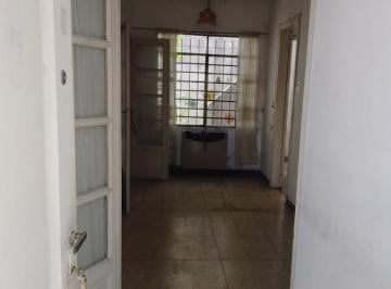 Casa · 90m² · 3 Ambientes · Casa en Alquiler - 2 Dorm. 1 Baño - 90 m² - La Plata