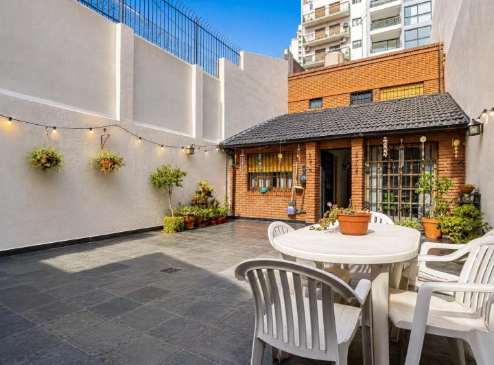 Casa · 177m² · 5 Ambientes · 1 Cochera