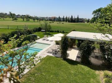 Casa · 295m² · 6 Ambientes · Gran Casa en Venta Sobre Lote Al Golf en Haras Santa María