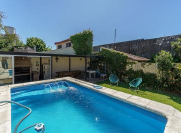Casa · 90m² · 3 Ambientes · 2 Cocheras · Casa en Lanús Oeste
