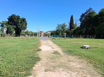 Terreno · 303m² · Muy Linto Lote Rodeado de Emprendimientos