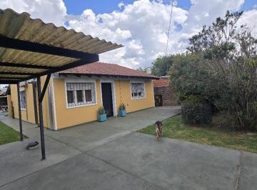 Casa · 128m² · 4 Ambientes · 1 Cochera · Matheu | Casa en Una Planta | Lote 700 m² | Parque y Pileta
