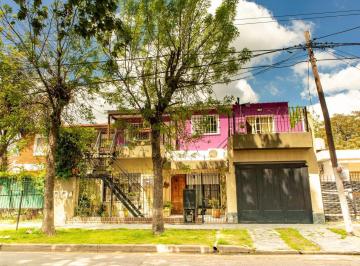 Casa · 222m² · 6 Ambientes · 1 Cochera · Venta Casa 6 Amb. en Malvinas Argentinas