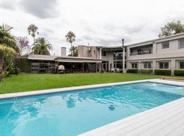 Casa · 537m² · 6 Ambientes · 2 Cocheras · Venta Casa Moderna 6 Ambientes Zona Newman