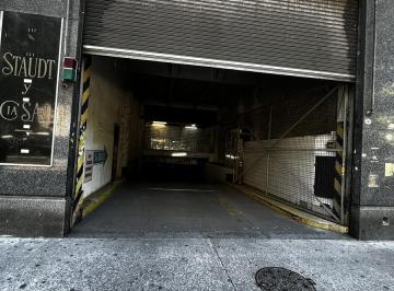 Garage · 10m² · Cochera en Monserrat