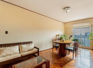 Departamento · 82m² · 4 Ambientes · Departamento en Flores